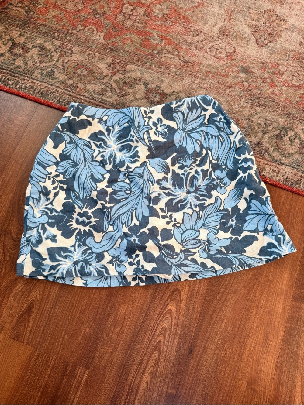 Abercrombie & Fitch Blue and White Floral Mini Skirt